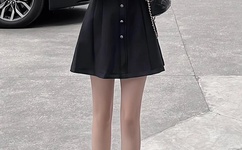 江西大余池江中学女教师蔡美玲